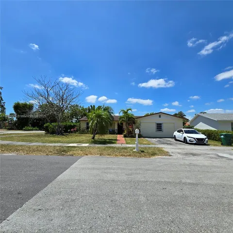 a view of an outdoor space and yard