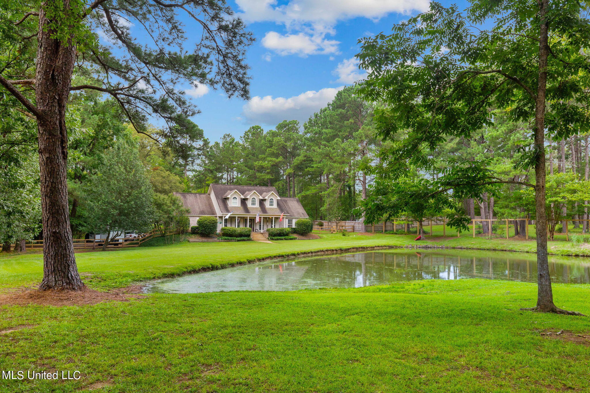 267 Pine Tree Lane Ridgeland, MS 39157 - Photo 2 of 52 54-web-or-mls-267 Pine Tree-54