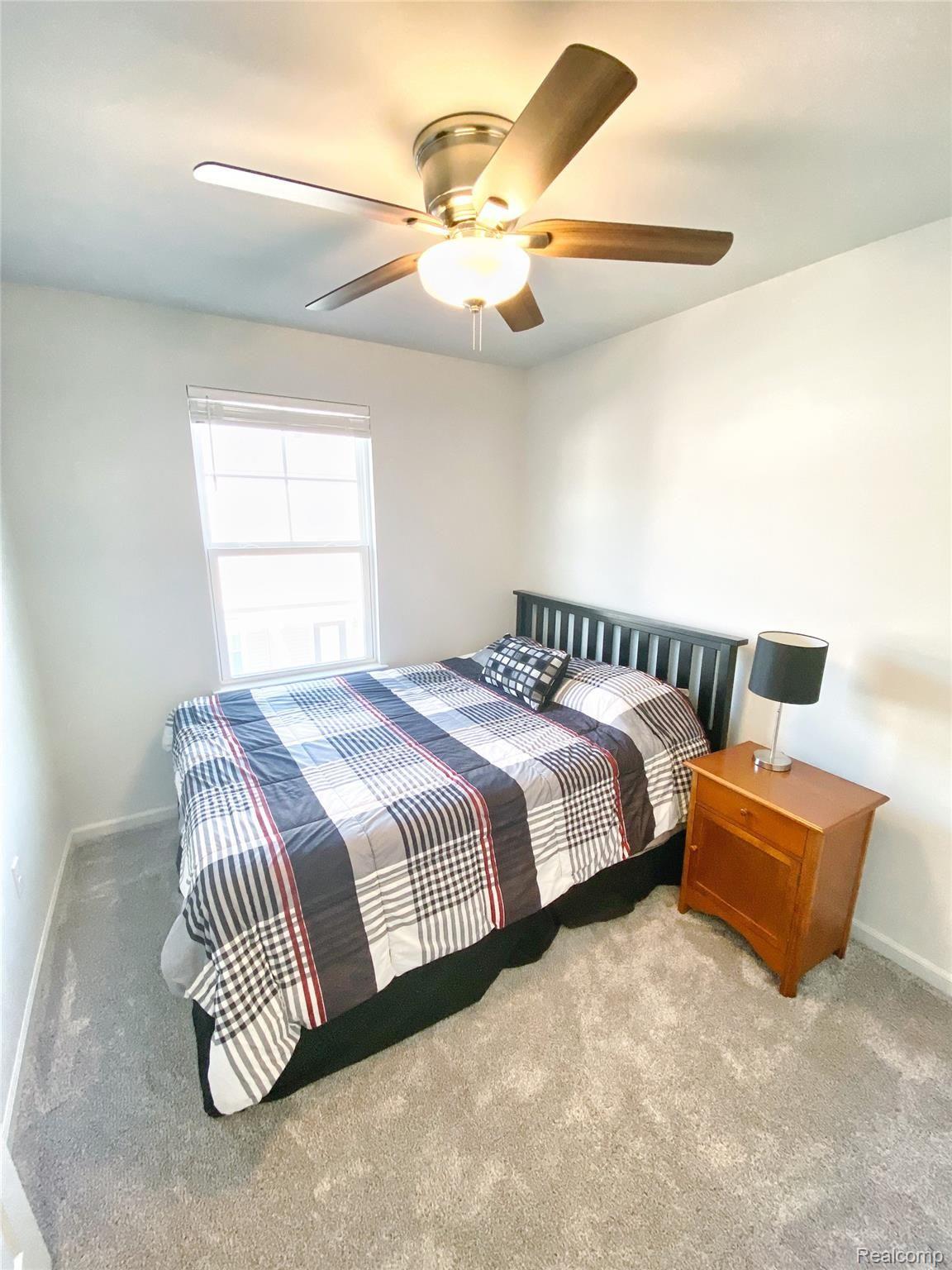 2500 Normandy Road, Unit 40 Royal Oak, MI 48073 - Photo 16 of 24 IMG_7766.jpeg