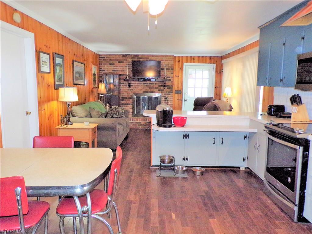 2486 Cook School Road Pilot Mountain, NC 27041 - Photo 11 of 30 Gallery Image 11