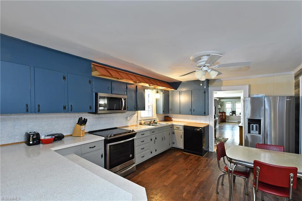 2486 Cook School Road Pilot Mountain, NC 27041 - Photo 13 of 30 Gallery Image 13