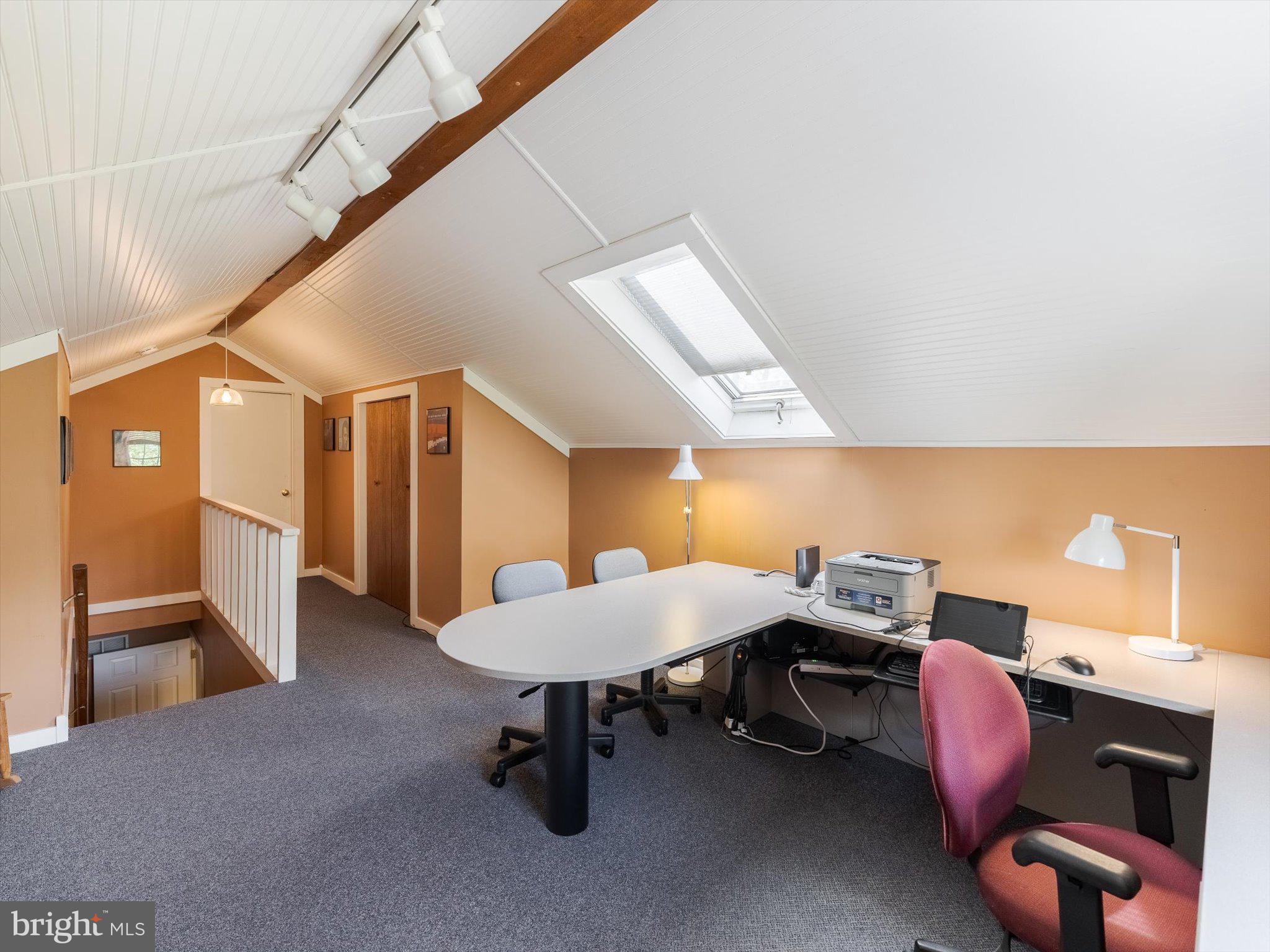 1655 Kriebel Mill Road Collegeville, PA 19426 - Photo 48 of 57 a workspace with furniture
