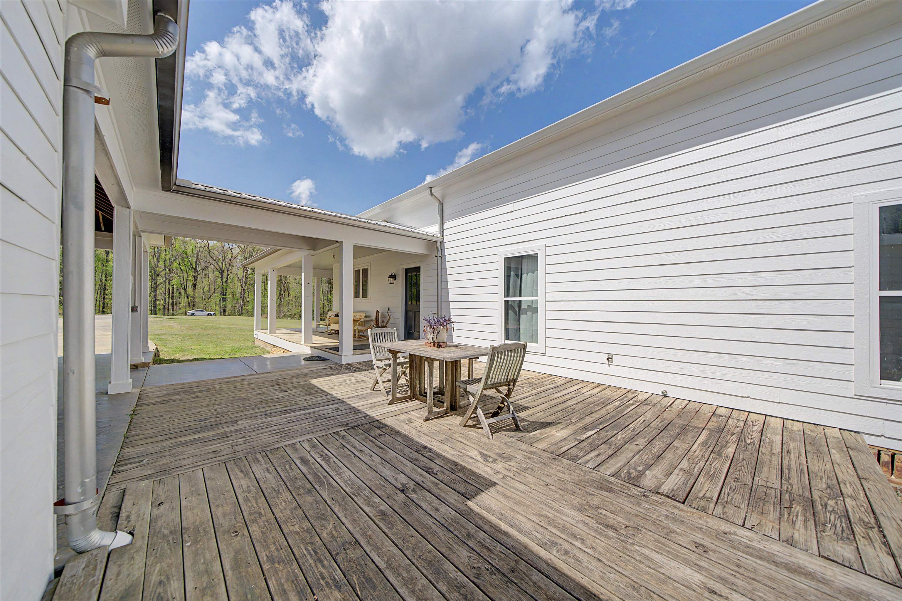 300 Grace Thomas Road Michie, TN 38357 - Photo 16 of 26 Wooden deck featuring outdoor dining space