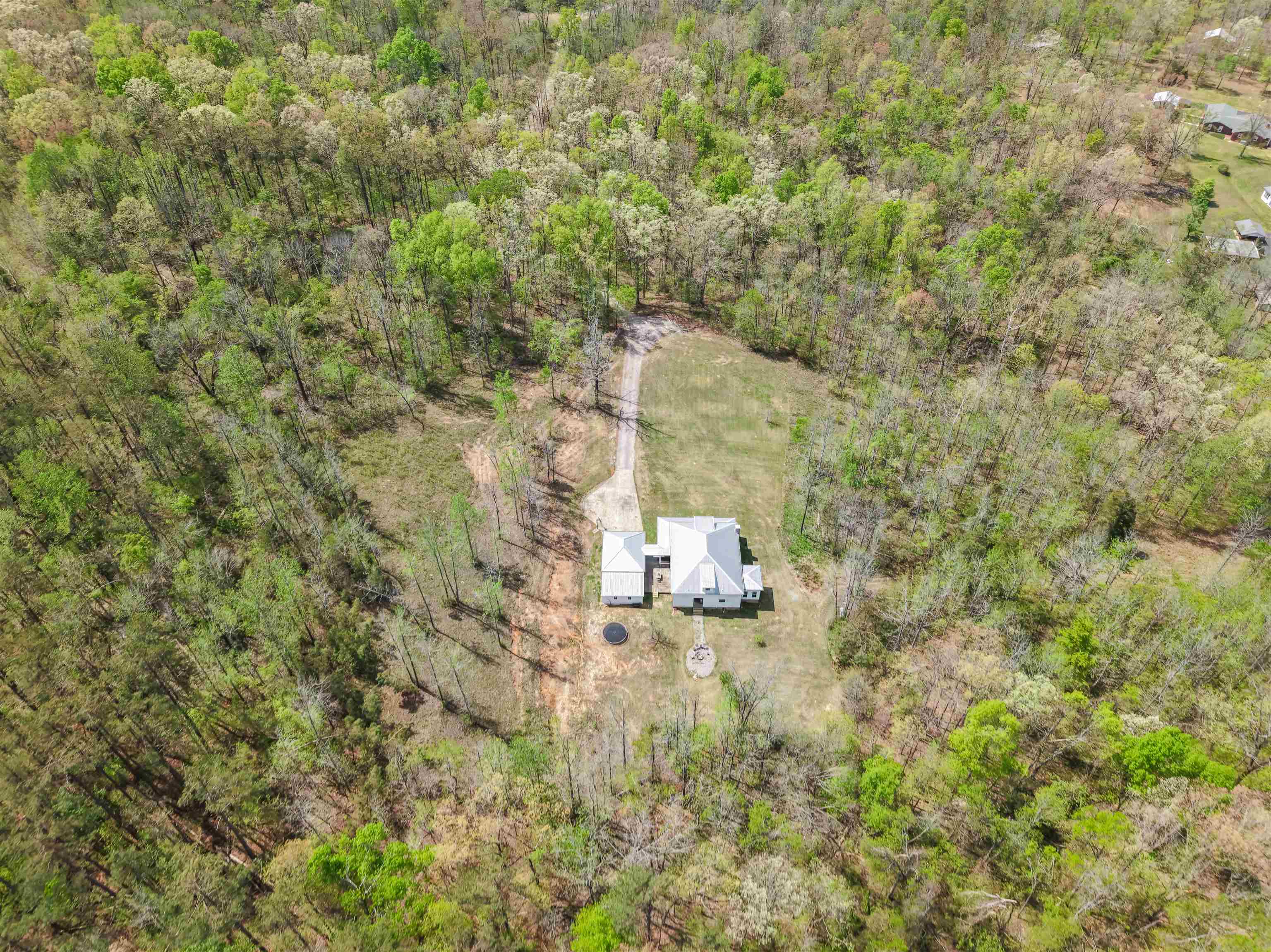 300 Grace Thomas Road Michie, TN 38357 - Photo 9 of 26