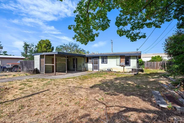 $599,000 | 1433 Spruce Way, Healdsburg, CA 95448