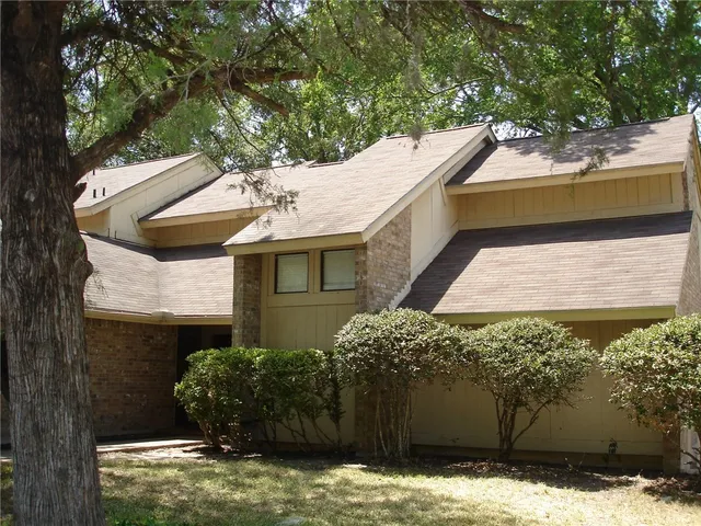 $1,675 | 603 Cache Cove Court, Unit A, Bryan, TX 77802