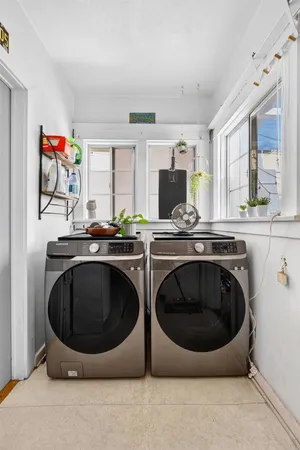 $1,039,000 | 1530 East Appleton Street, Long Beach, CA 90802