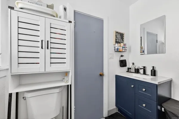 $1,039,000 | 1530 East Appleton Street, Long Beach, CA 90802