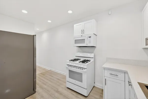 $1,039,000 | 1530 East Appleton Street, Long Beach, CA 90802