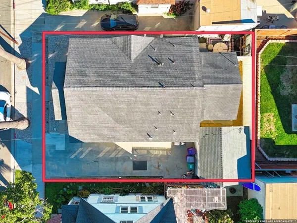 $1,039,000 | 1530 East Appleton Street, Long Beach, CA 90802