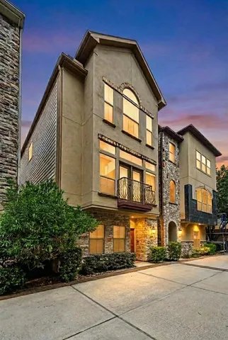 $512,000 | 562 Bomar Street, Houston, TX 77006