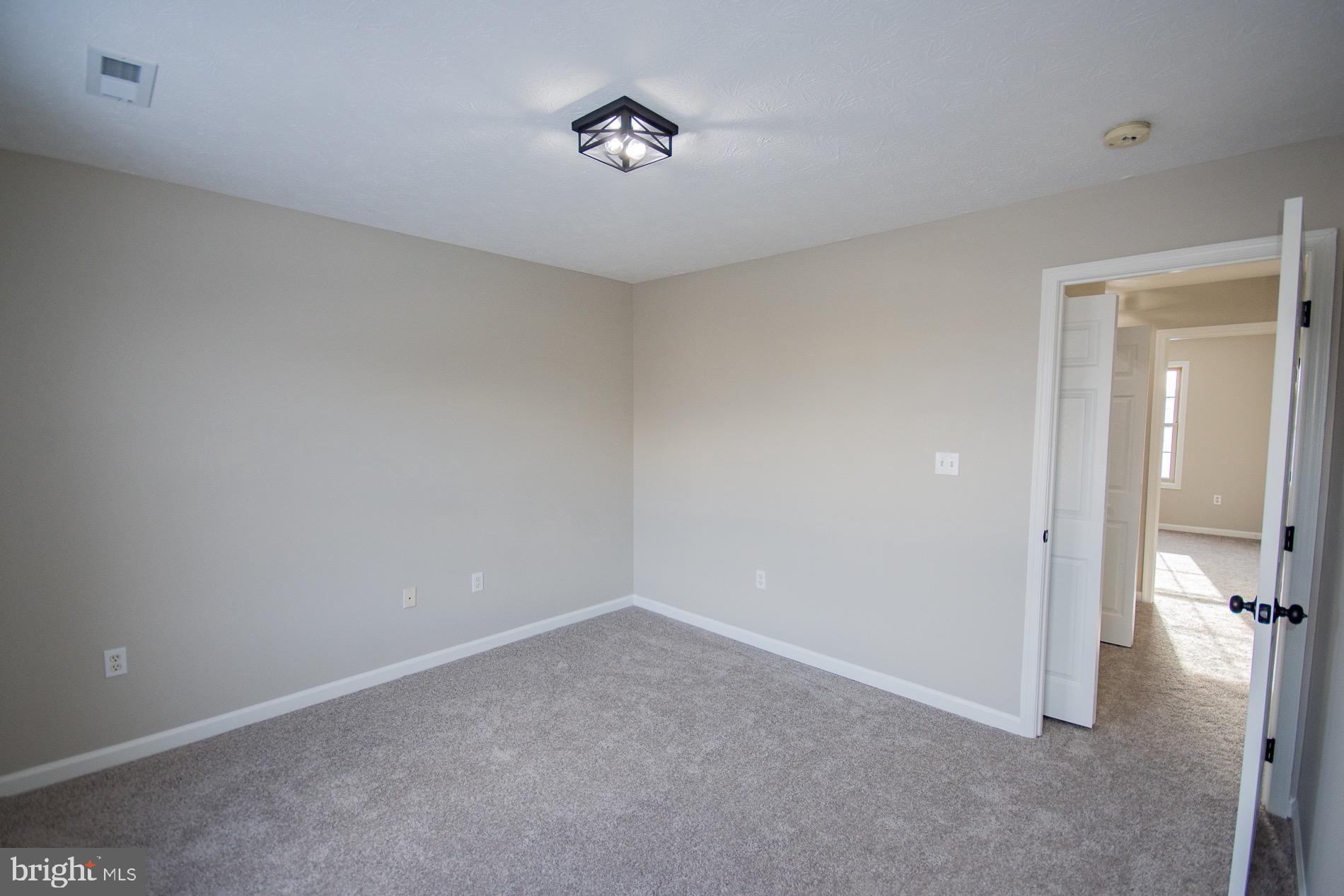 11 Colossians Court Inwood, WV 25428 - Photo 15 of 36