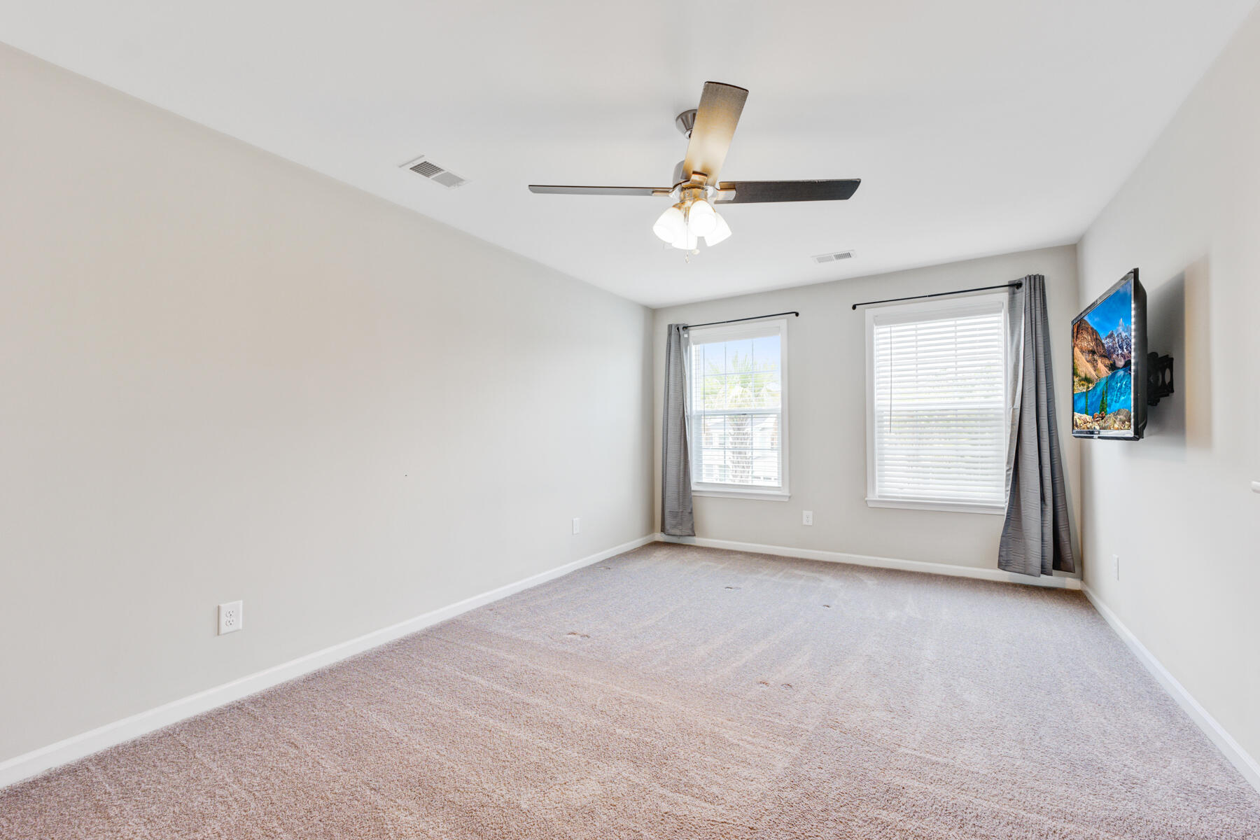 574 Pendleton Drive Moncks Corner, SC 29461 - Photo 34 of 54 574 Pendleton Dr, Moncks Corner SC (35)
