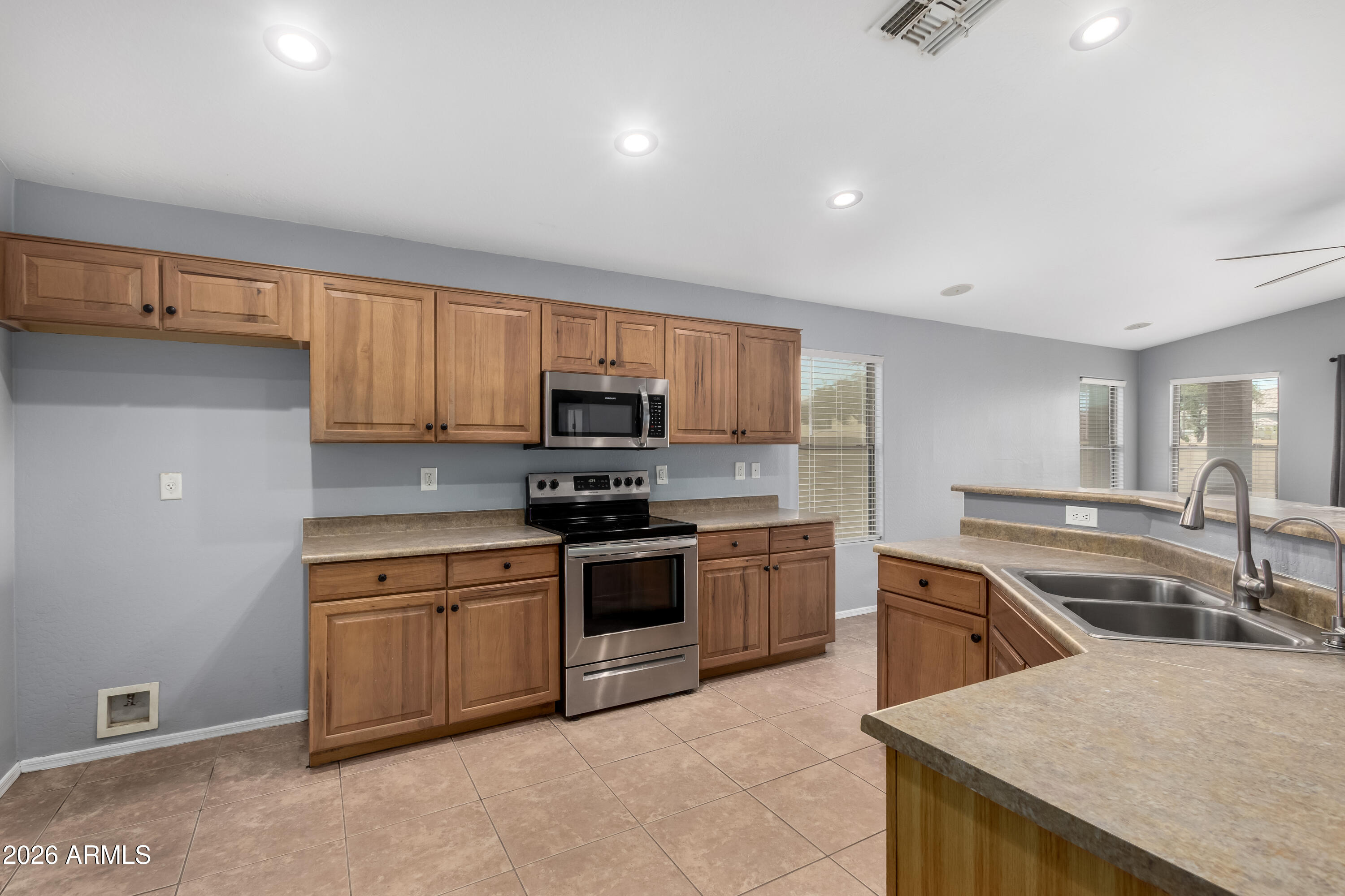 9928 West Heber Road Tolleson, AZ 85353 - Photo 12 of 35 10