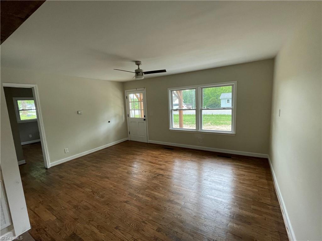 483 Maple Hollow Road Mount Airy, NC 27030 - Photo 3 of 8