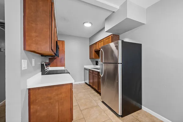 $1,095 | 1518 West Colter Street, Unit 6, Phoenix, AZ 85015