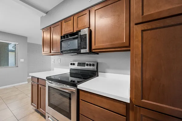 $1,095 | 1518 West Colter Street, Unit 6, Phoenix, AZ 85015
