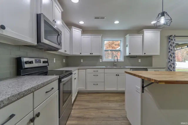 $375,000 | 3616 Ebbets Drive, Evansville, IN 47725