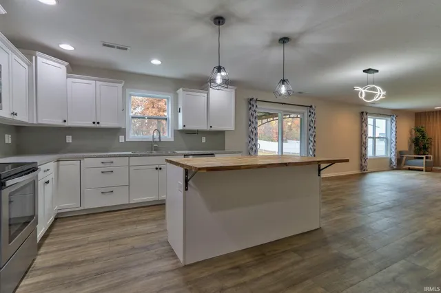 $375,000 | 3616 Ebbets Drive, Evansville, IN 47725