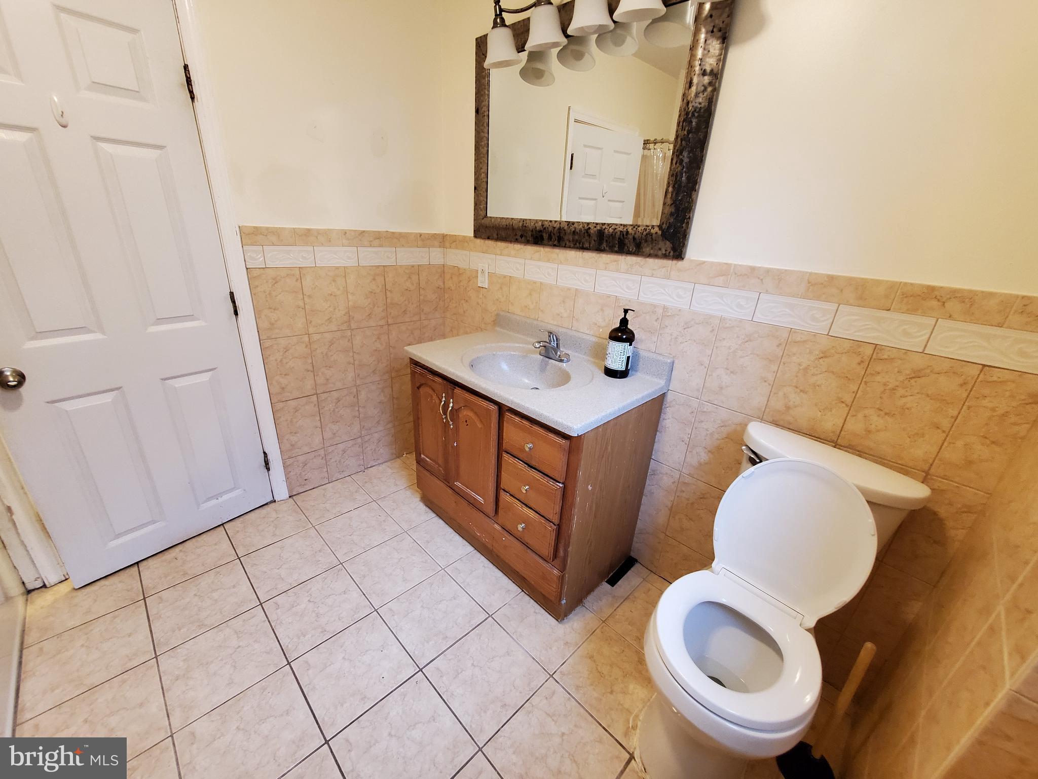 5056 Gainor Road Philadelphia, PA 19131 - Photo 9 of 13 Gallery Image 9