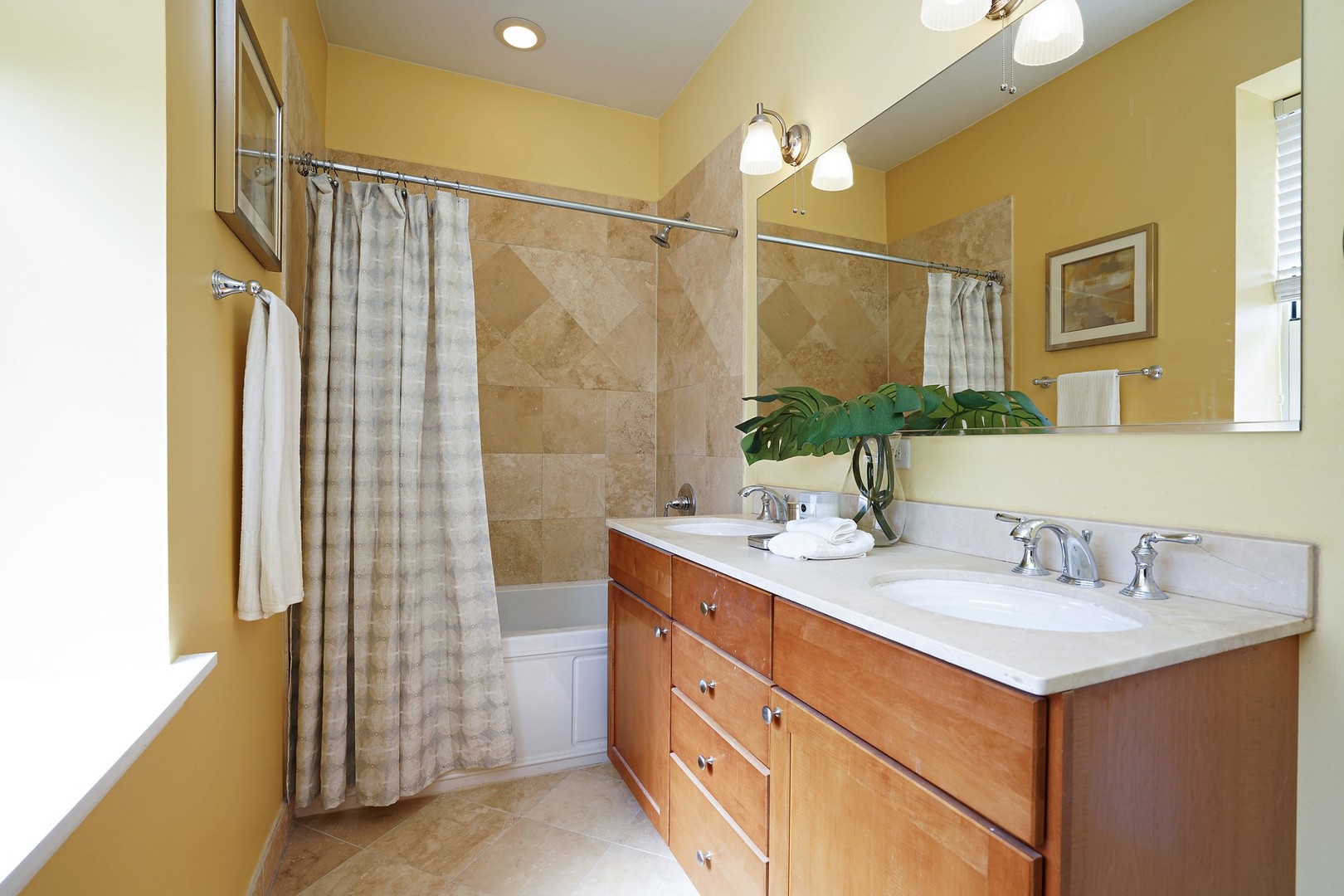 5884 North Ridge Avenue, Unit 3 Chicago, IL 60660 - Photo 15 of 19