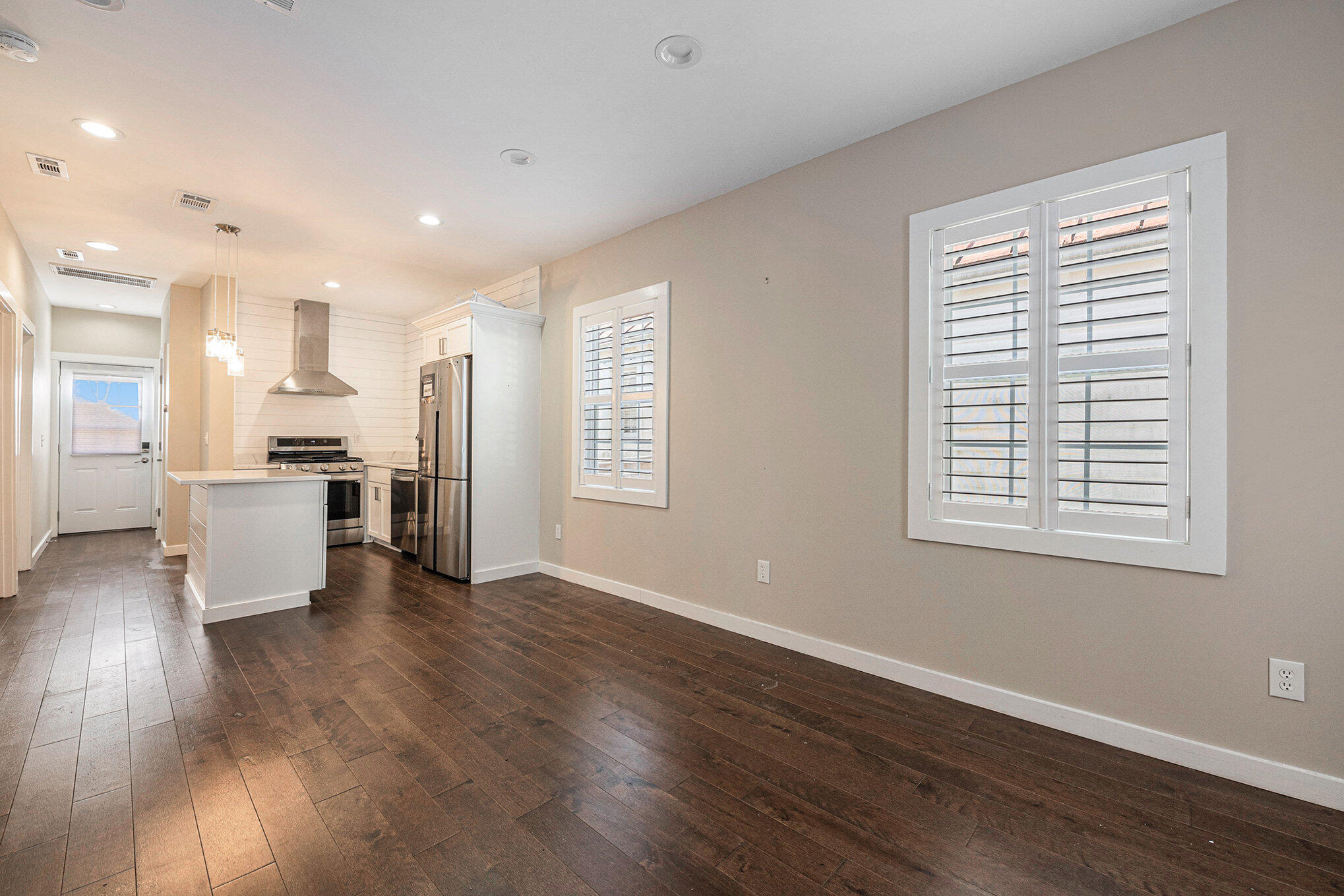 183 Line Street Charleston, SC 29403 - Photo 5 of 34 Plantation Shutters
