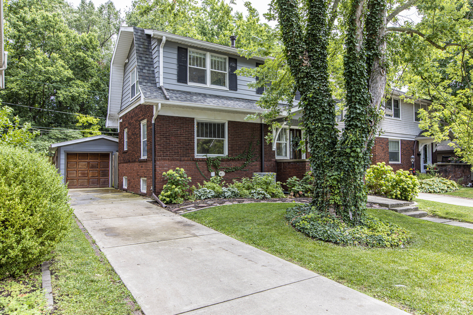 22 Broadway Place Normal, IL 61761 - Photo 33 of 36 a front view of a house with a yard
