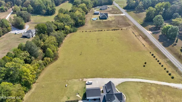 $160,000 | 8600 County Line Road, Hernando, MS 38632