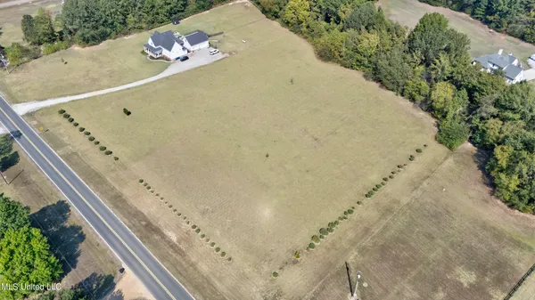 $160,000 | 8600 County Line Road, Hernando, MS 38632
