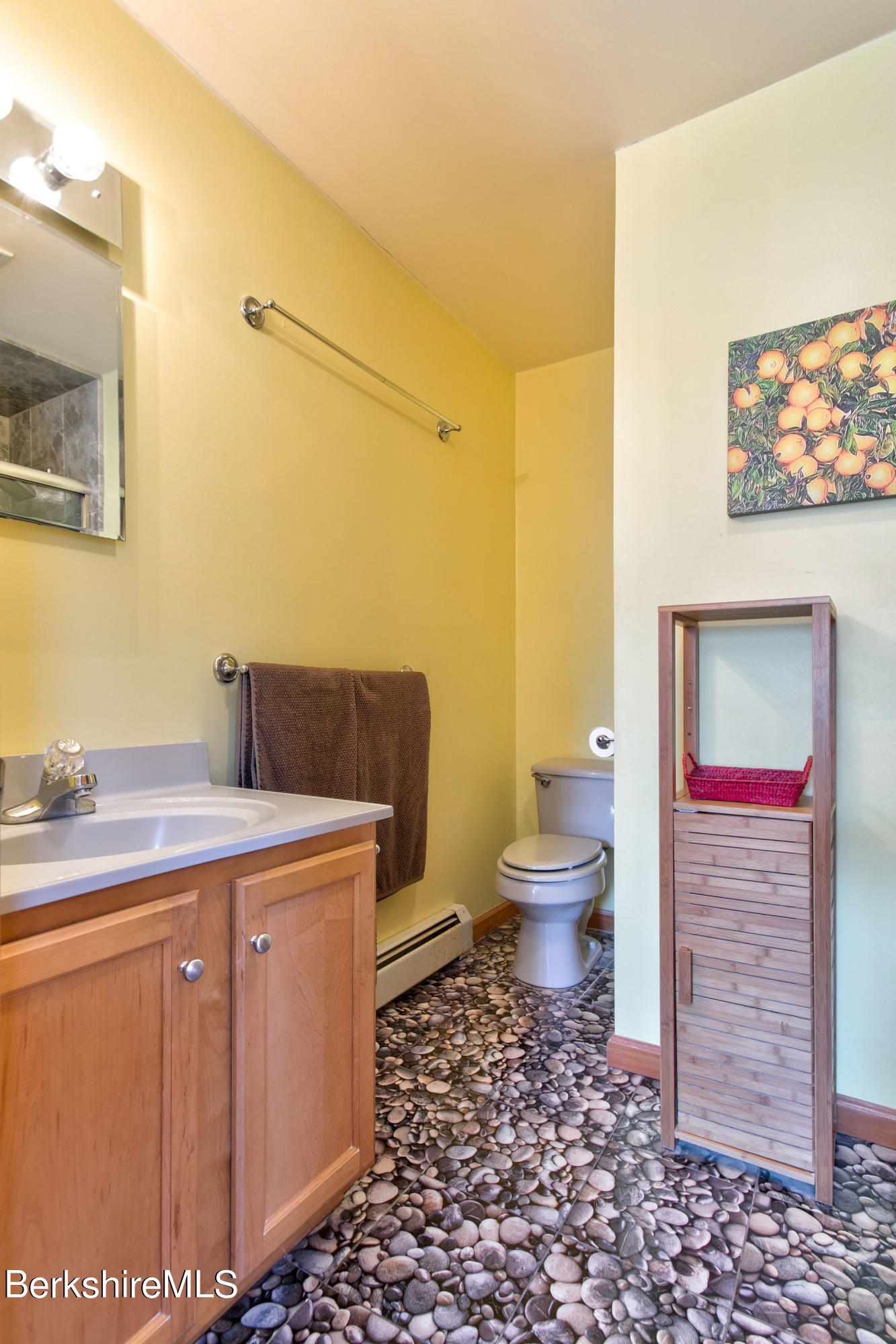 84 Cook Road Sheffield, MA 01257 - Photo 19 of 41 Primary Bath