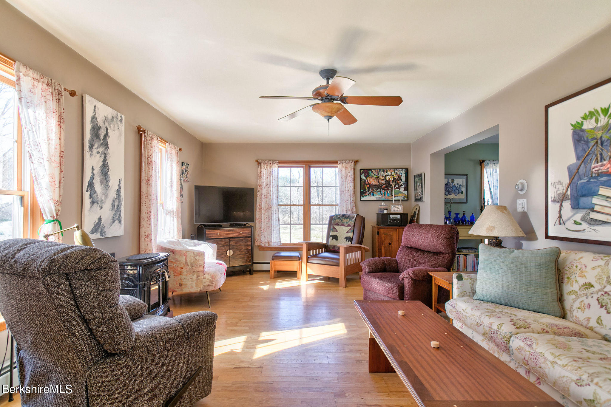 84 Cook Road Sheffield, MA 01257 - Photo 7 of 41 Living Room