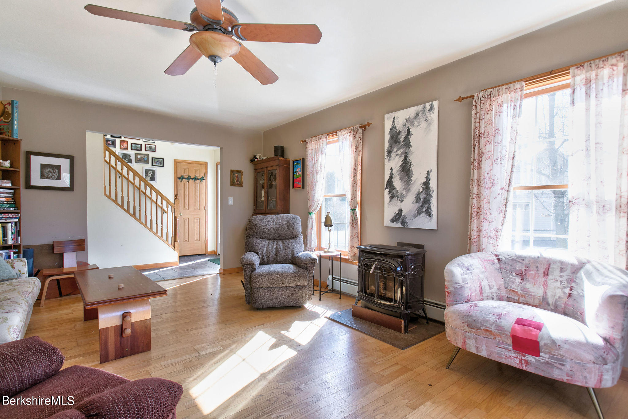 84 Cook Road Sheffield, MA 01257 - Photo 8 of 41 Living Room
