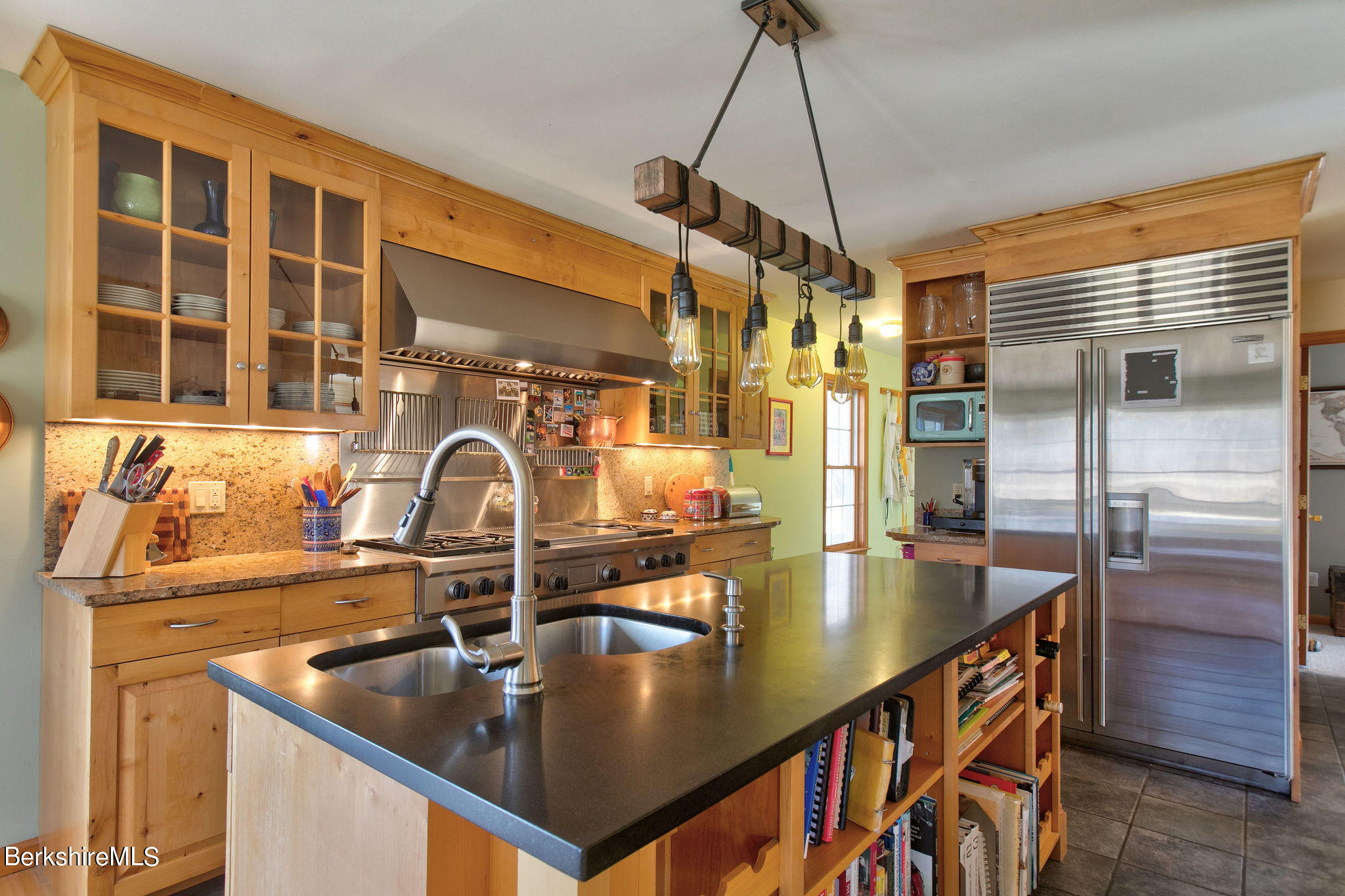 84 Cook Road Sheffield, MA 01257 - Photo 10 of 41 Kitchen
