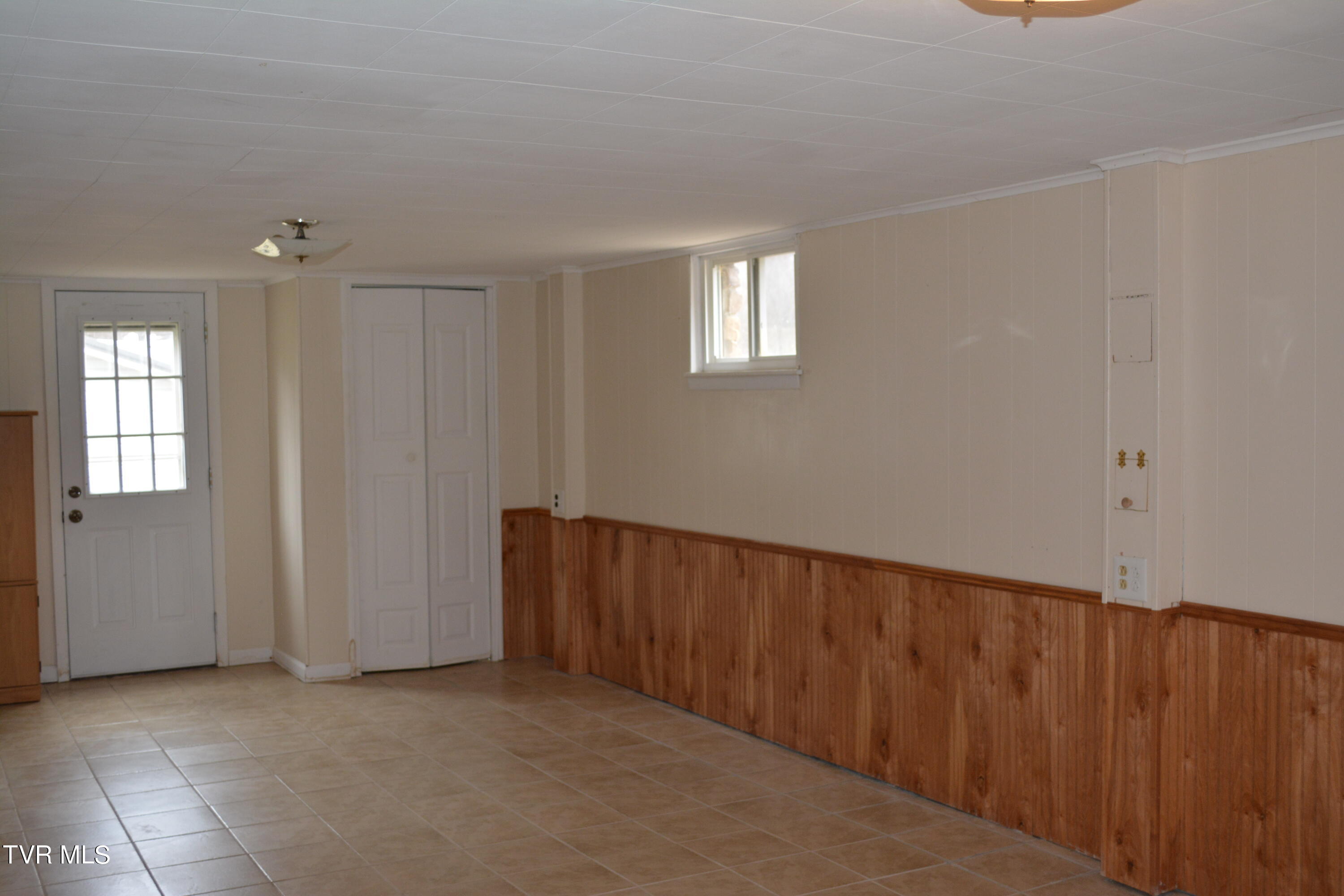 1679 Dexter Road Kingsport, TN 37660 - Photo 17 of 20 DSC_0100