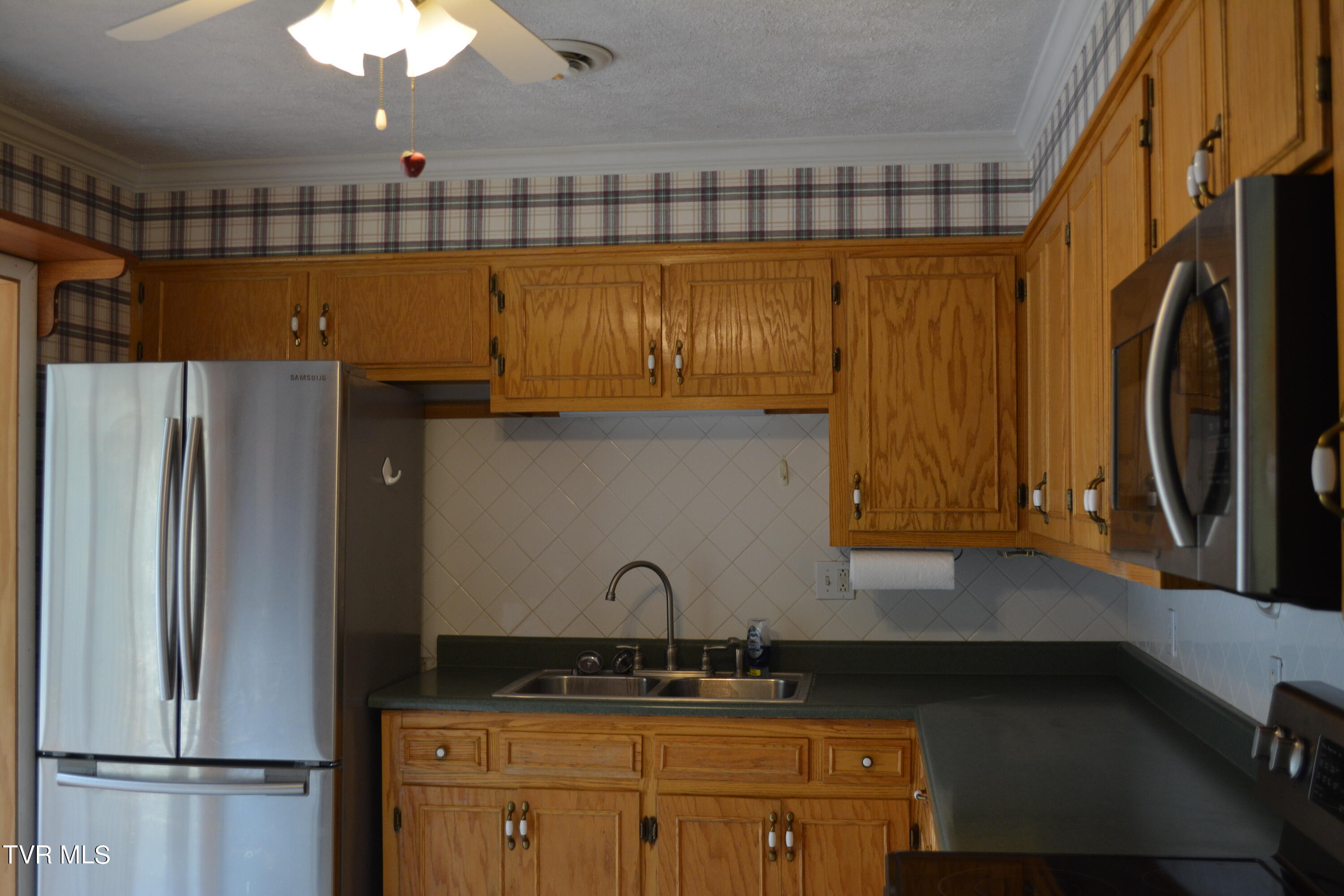 1679 Dexter Road Kingsport, TN 37660 - Photo 9 of 20 DSC_0088