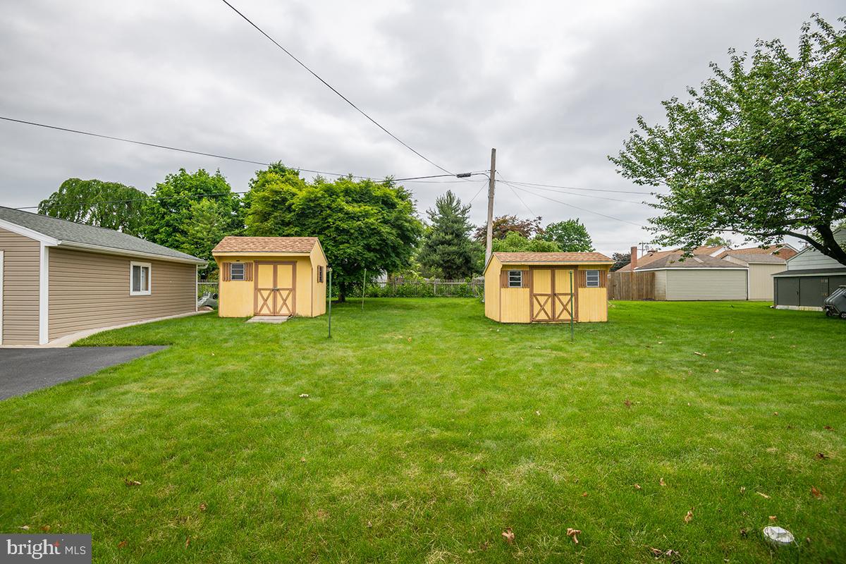 2105 Peters Road Reading, PA 19601 - Photo 24 of 28
