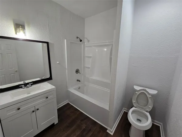 $1,650 | 5004 East Side Avenue, Unit 103, Dallas, TX 75214