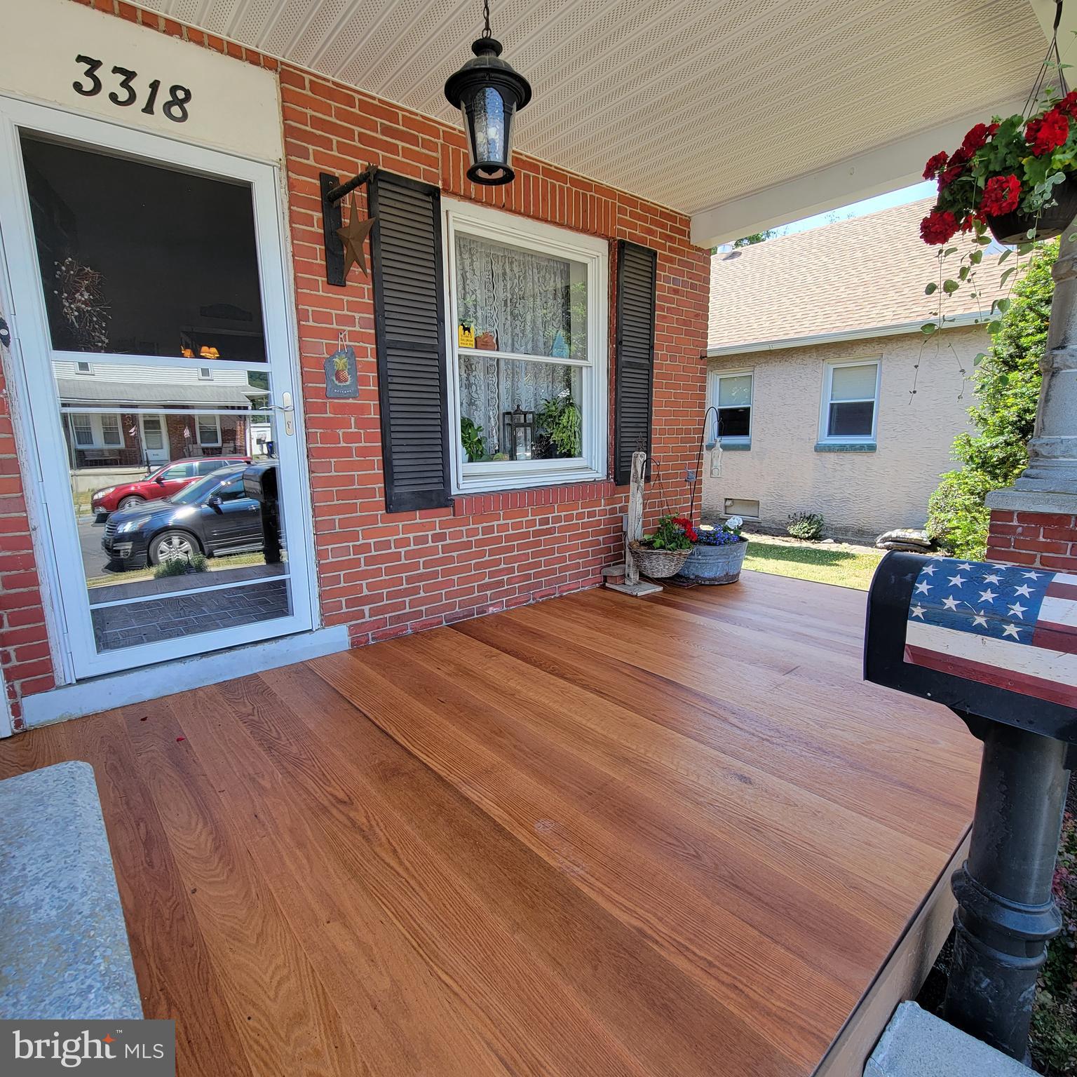 3318 Ridgeway Street Reading, PA 19605 - Photo 2 of 25 Gallery Image 2