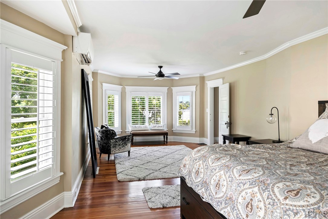 52 West Lake Street Skaneateles, NY 13152 - Photo 28 of 47