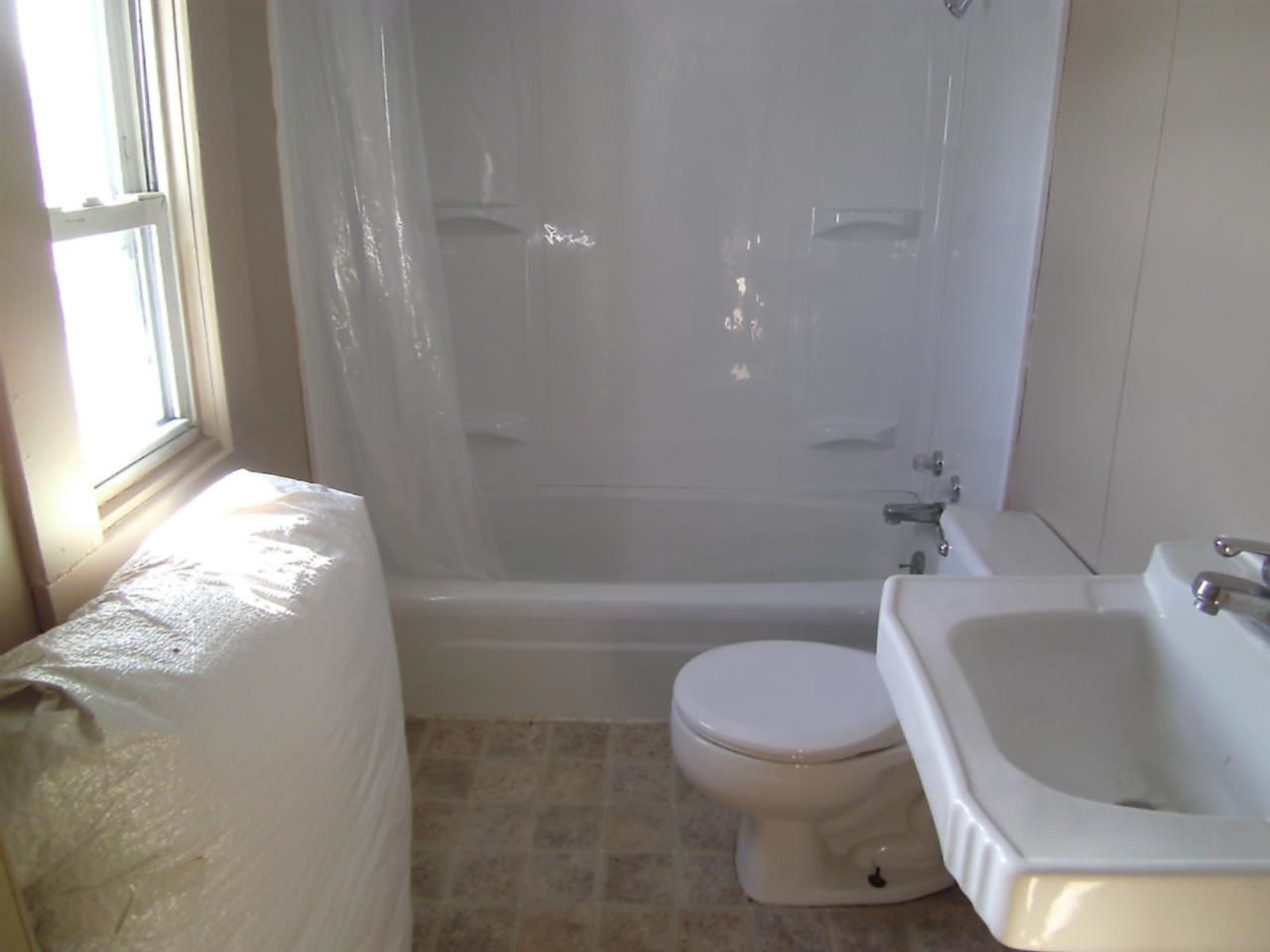 202 Argonne Road Warsaw, IN 46580 - Photo 6 of 10 Gallery Image 6