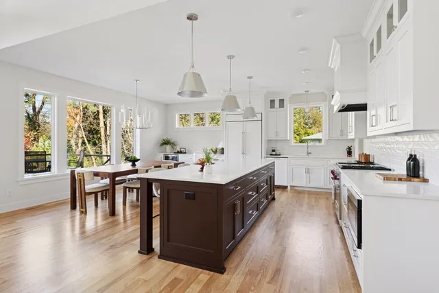 $2,150,000 | 631 Callahan Place, Mendota Heights, MN 55118