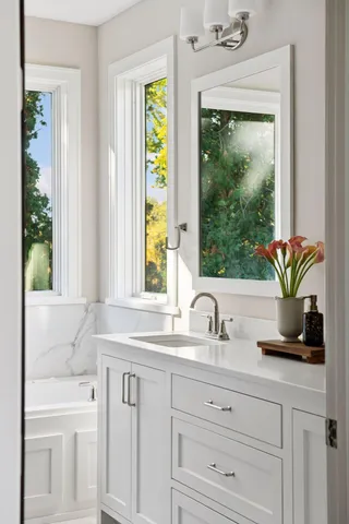 $2,150,000 | 631 Callahan Place, Mendota Heights, MN 55118