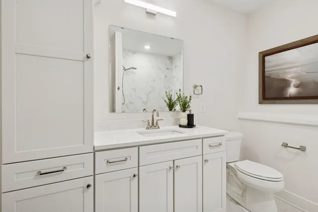 $2,150,000 | 631 Callahan Place, Mendota Heights, MN 55118