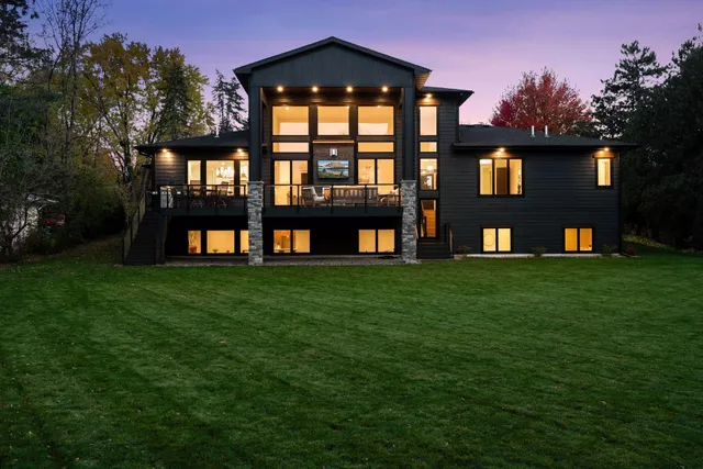 $2,150,000 | 631 Callahan Place, Mendota Heights, MN 55118