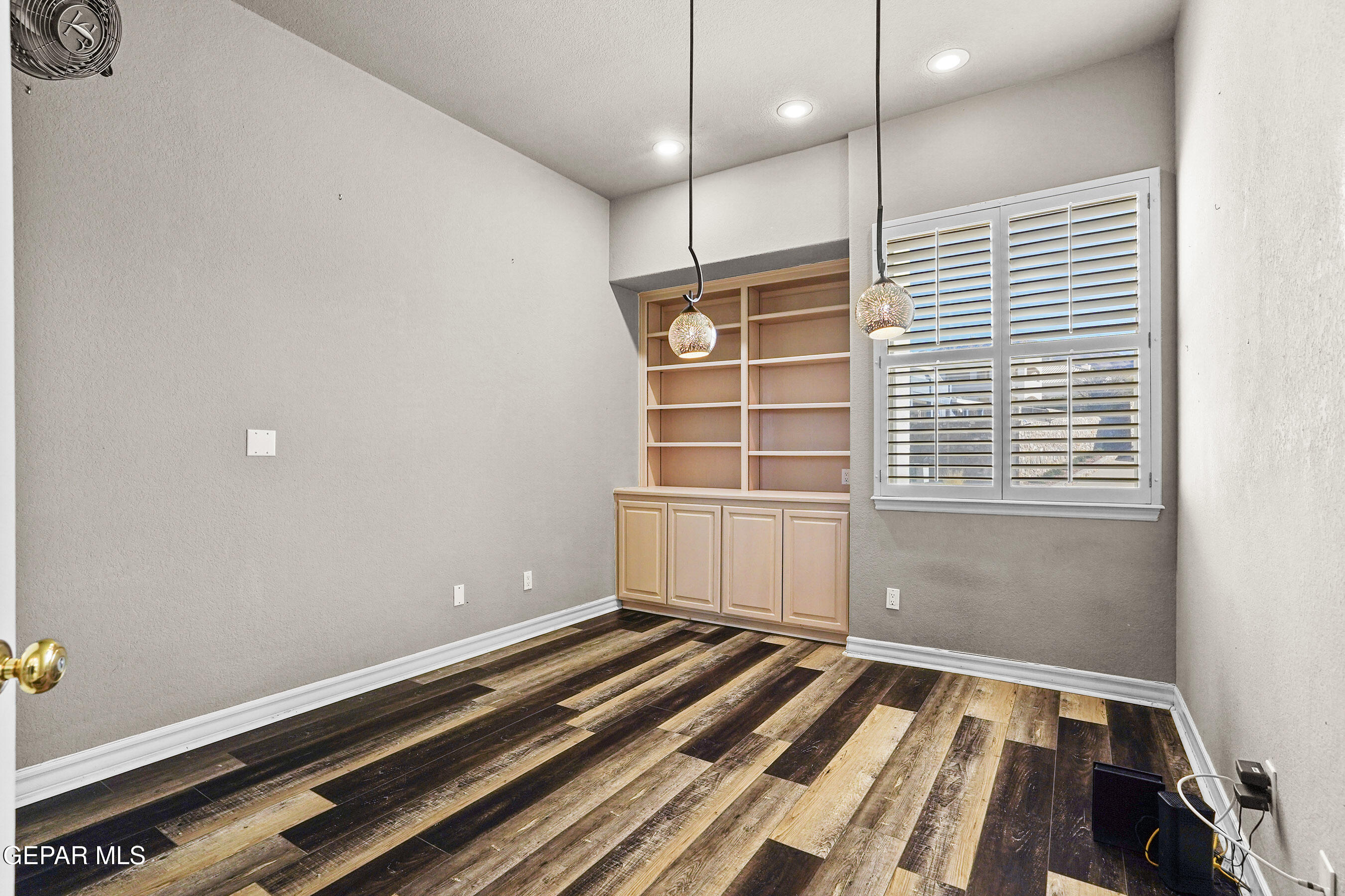 6513 Royal Ridge Drive El Paso, TX 79912 - Photo 11 of 59 Office