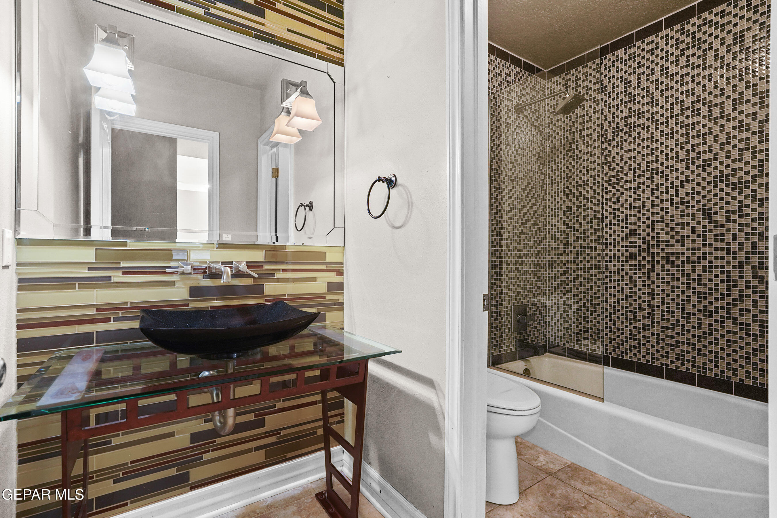 6513 Royal Ridge Drive El Paso, TX 79912 - Photo 15 of 59 Downstairs Primary Bedroom