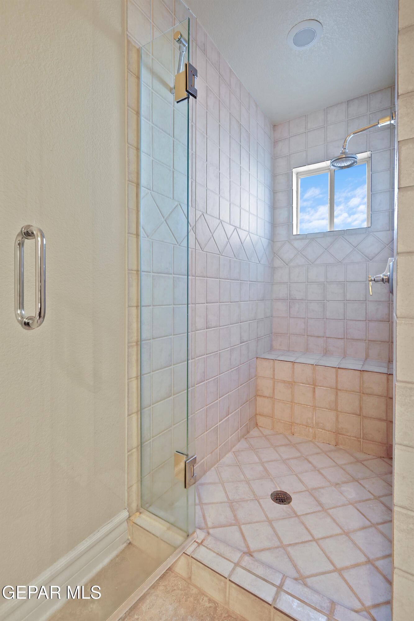 6513 Royal Ridge Drive El Paso, TX 79912 - Photo 18 of 59 Bathroom 2