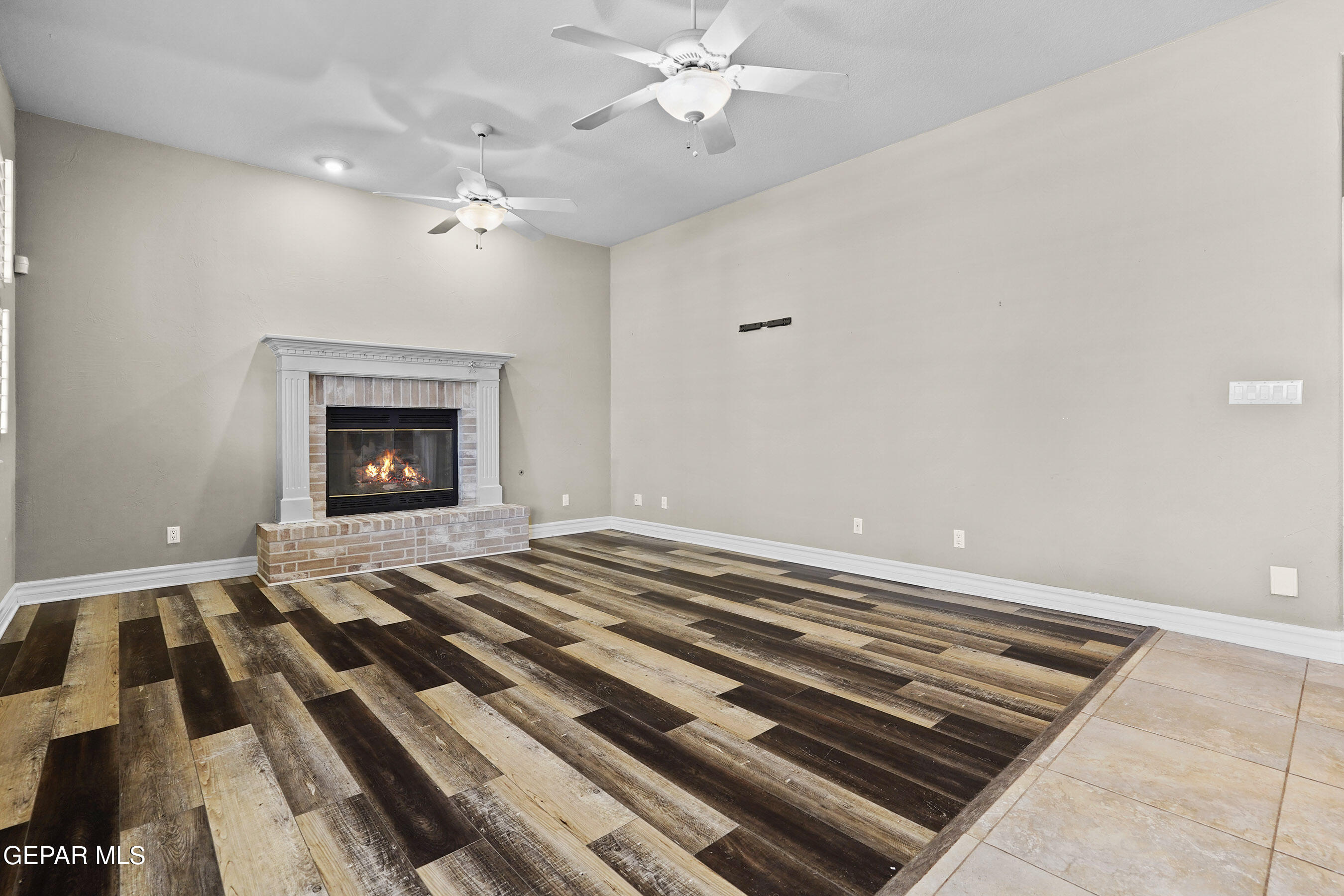 6513 Royal Ridge Drive El Paso, TX 79912 - Photo 19 of 59 Great room