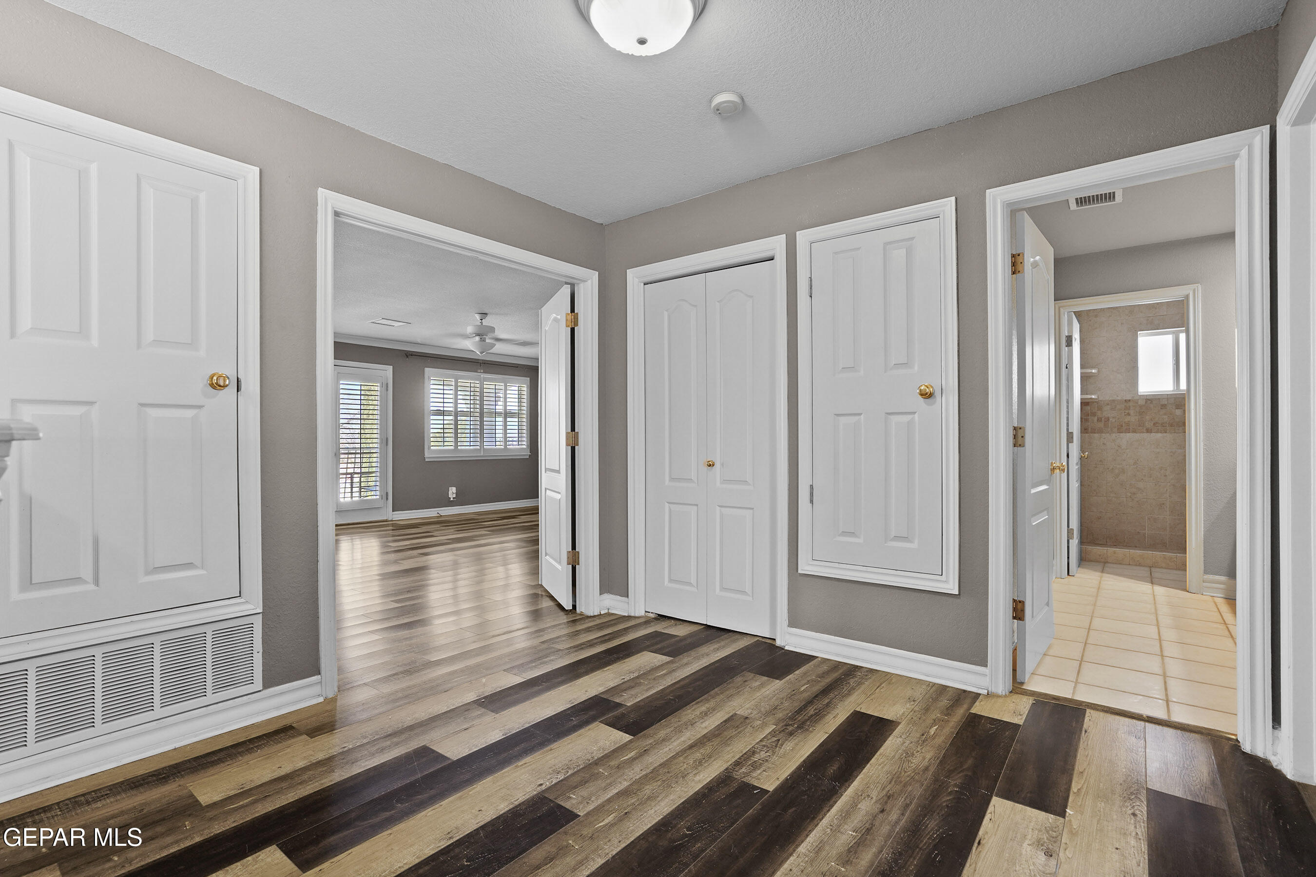 6513 Royal Ridge Drive El Paso, TX 79912 - Photo 26 of 59 Loft