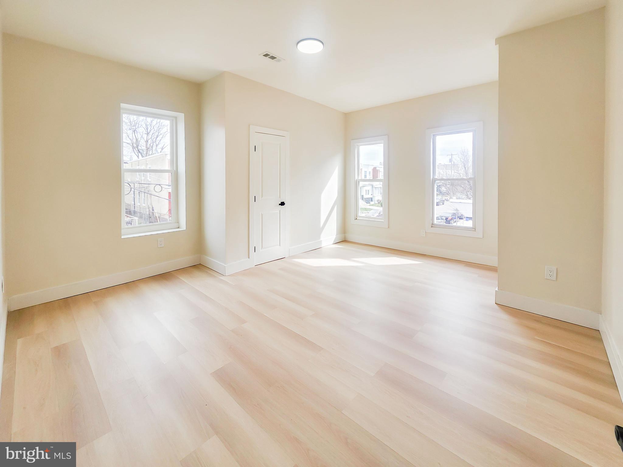 1001 South 60th Street Philadelphia, PA 19143 - Photo 15 of 48 badroom